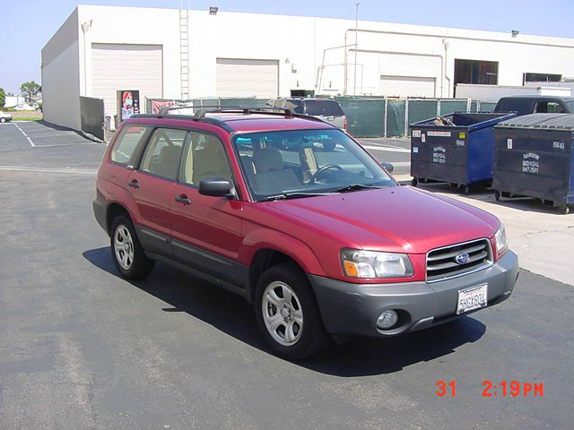 Subaru Forester 2004 photo 2