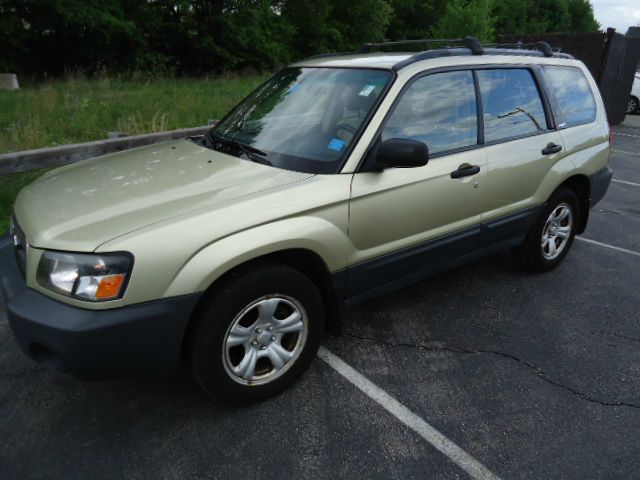 Subaru Forester 2004 photo 1