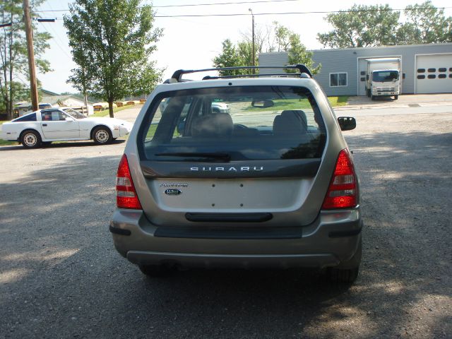 Subaru Forester 2005 photo 1