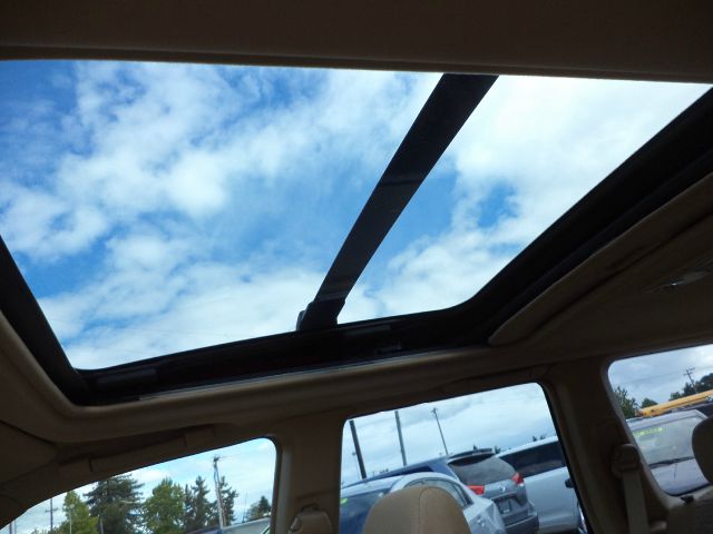 Subaru Forester 2005 photo 2