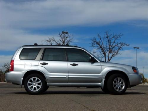 Subaru Forester 2005 photo 2