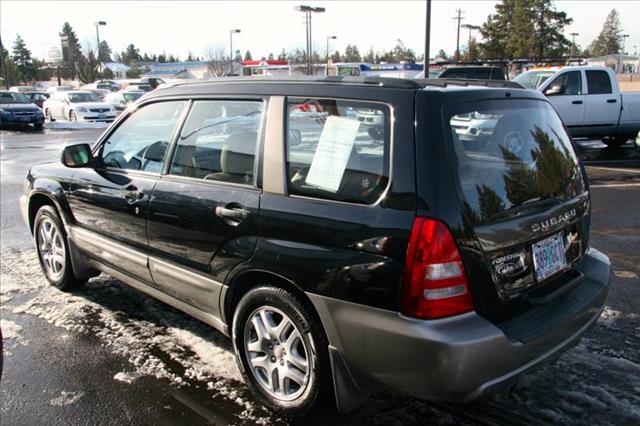 Subaru Forester 2005 photo 2