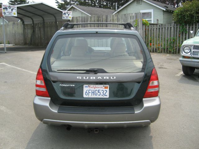 Subaru Forester 2005 photo 1