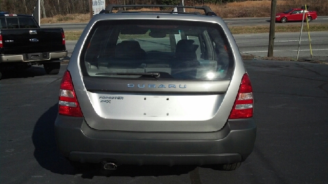 Subaru Forester 2005 photo 4