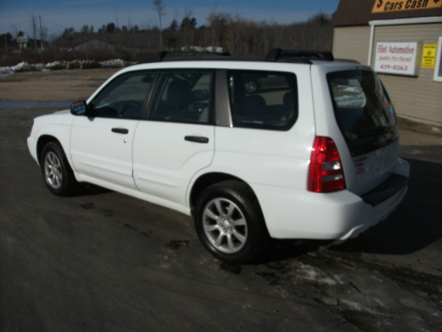 Subaru Forester 2005 photo 1
