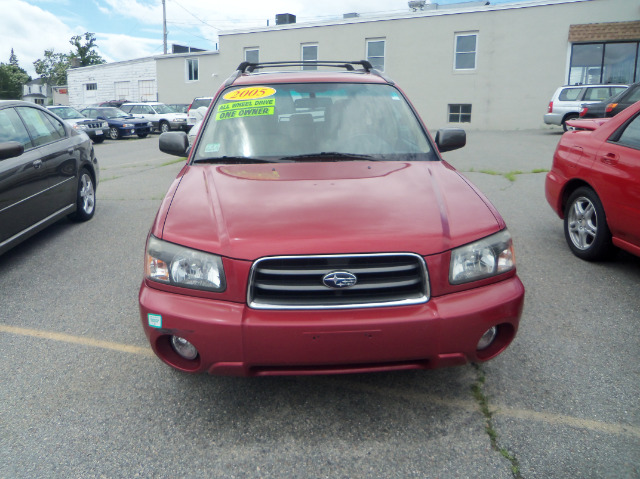 Subaru Forester 2005 photo 2