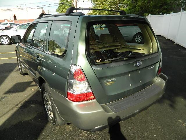 Subaru Forester LS 1500 HD Sport Utility