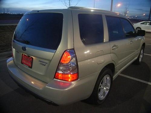 Subaru Forester 2006 photo 1