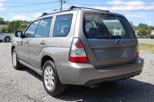 Subaru Forester 2006 photo 1