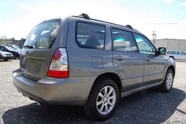 Subaru Forester 2006 photo 4
