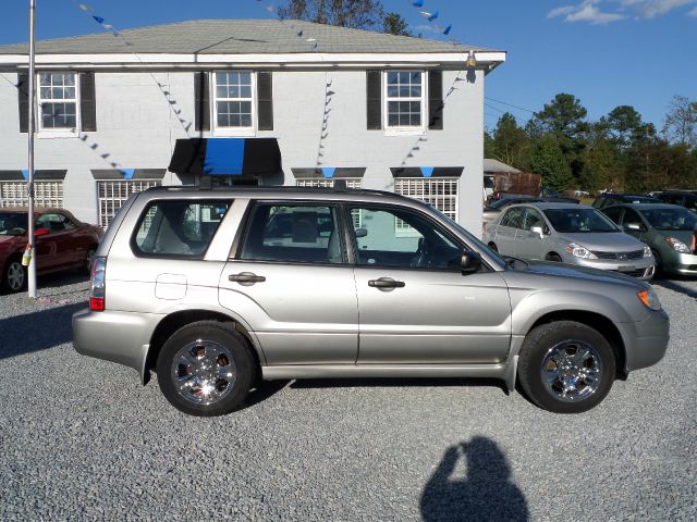 Subaru Forester 2006 photo 1