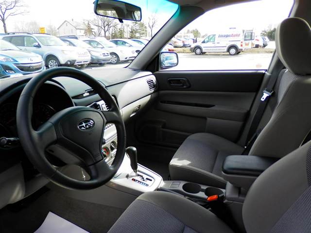 Subaru Forester 2006 photo 2