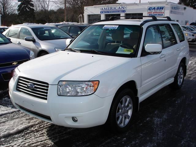 Subaru Forester 4dr 126 WB 4WD XLT Sport Utility