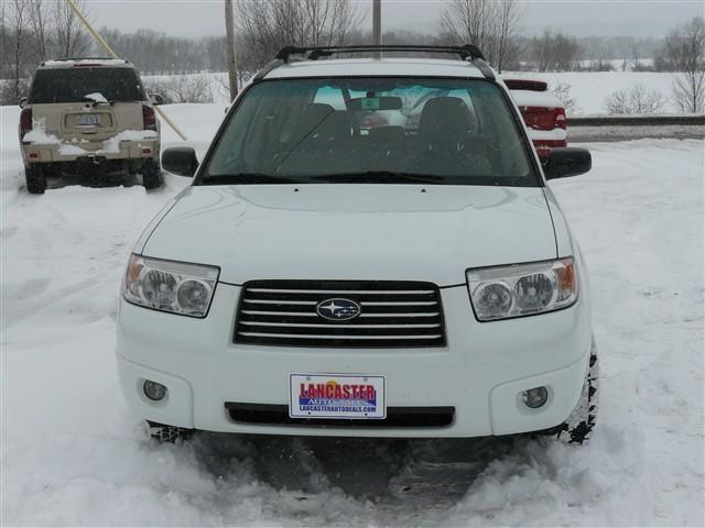 Subaru Forester 2008 photo 2