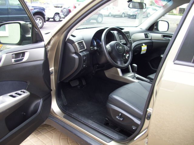 Subaru Forester 2009 photo 2