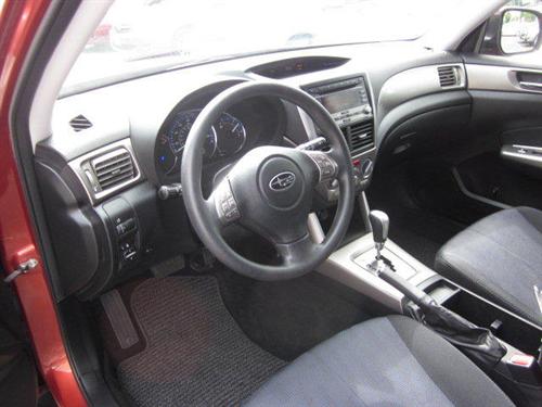 Subaru Forester 2010 photo 2