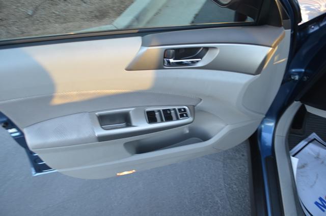 Subaru Forester 2010 photo 3