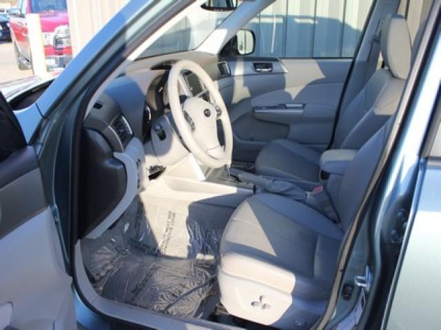 Subaru Forester 2010 photo 4
