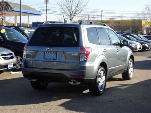 Subaru Forester 2010 photo 3