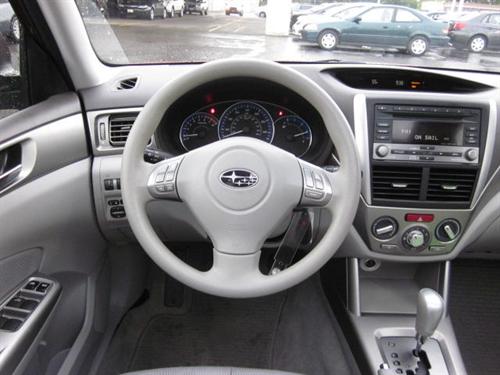Subaru Forester 2010 photo 4