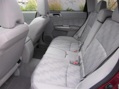 Subaru Forester 2010 photo 3