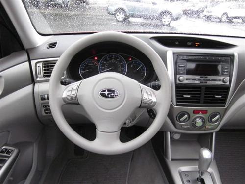 Subaru Forester 2010 photo 4