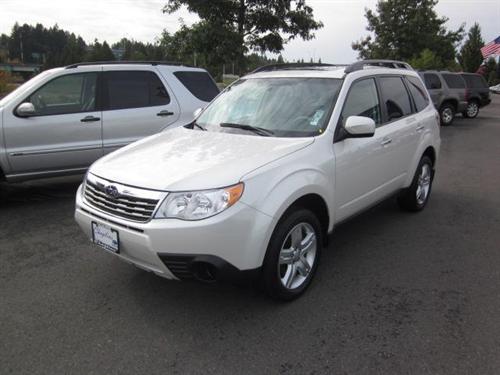 Subaru Forester 2010 photo 1