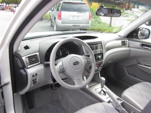 Subaru Forester 2010 photo 5