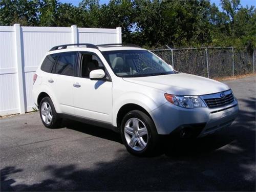 Subaru Forester 2010 photo 2