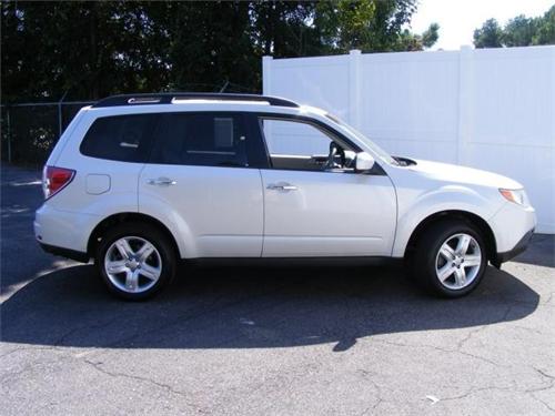 Subaru Forester 2010 photo 4