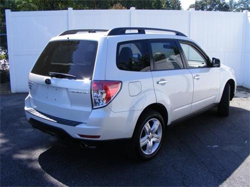 Subaru Forester 2010 photo 5