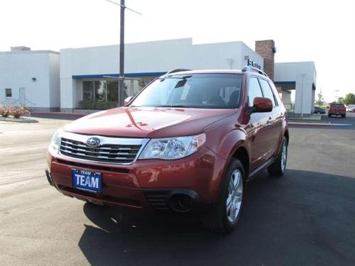 Subaru Forester 2010 photo 2