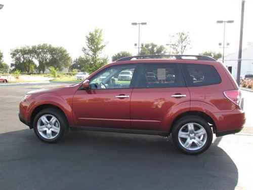 Subaru Forester 2010 photo 3