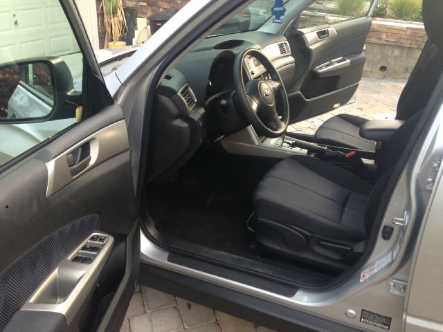 Subaru Forester 2010 photo 3
