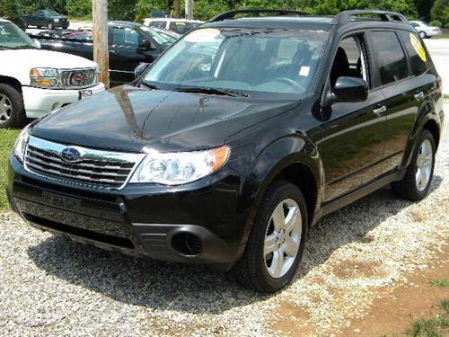Subaru Forester 2010 photo 2