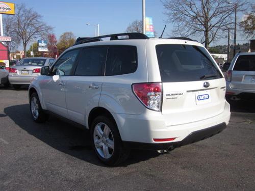 Subaru Forester 2010 photo 3