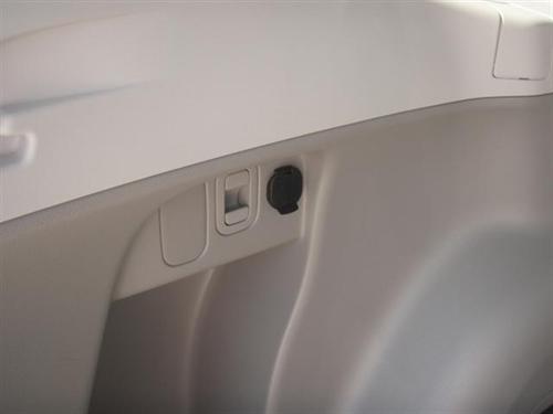 Subaru Forester 2010 photo 1