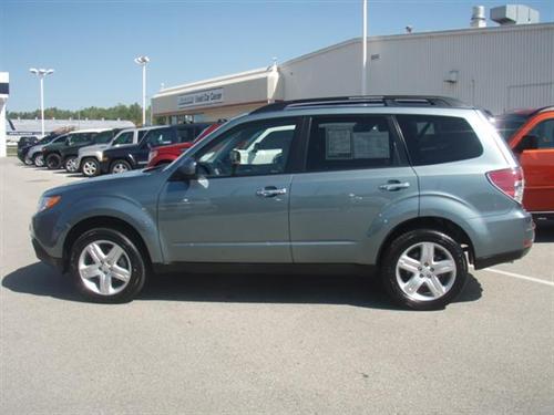 Subaru Forester 2010 photo 3