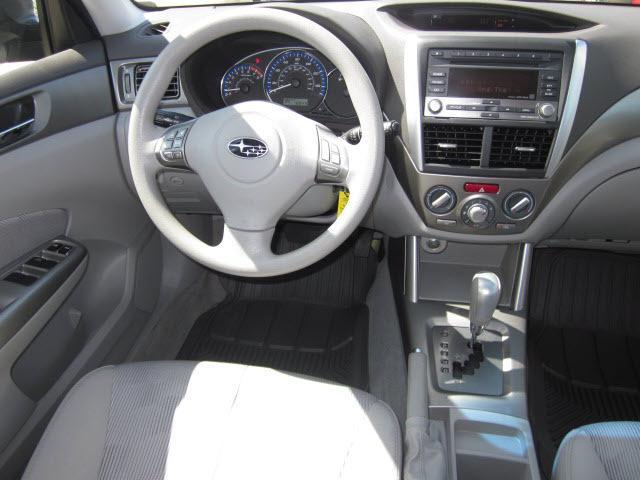 Subaru Forester 2010 photo 5