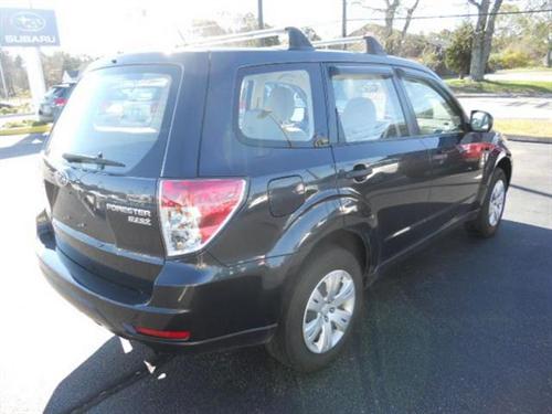 Subaru Forester 2010 photo 1