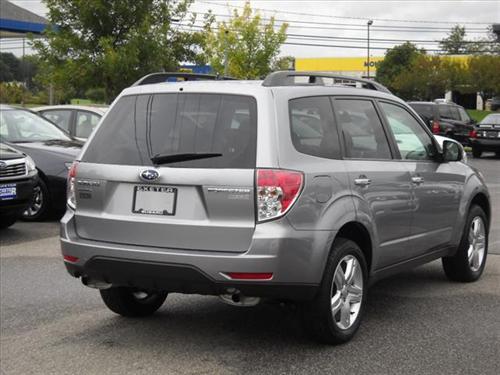 Subaru Forester 2010 photo 3
