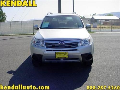 Subaru Forester 2010 photo 1