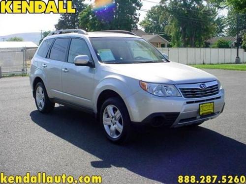 Subaru Forester 2010 photo 2