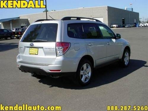 Subaru Forester 2010 photo 4