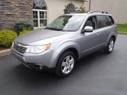 Subaru Forester 2010 photo 1