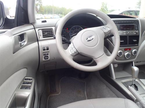 Subaru Forester 2010 photo 4