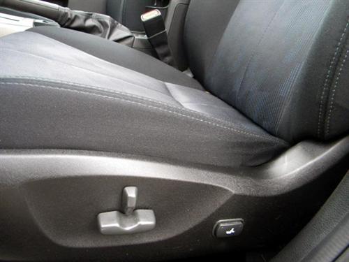 Subaru Forester 2010 photo 2