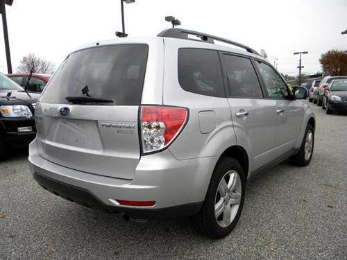 Subaru Forester 2010 photo 3