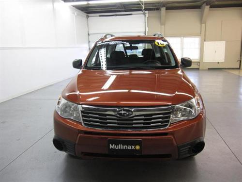 Subaru Forester 2010 photo 1