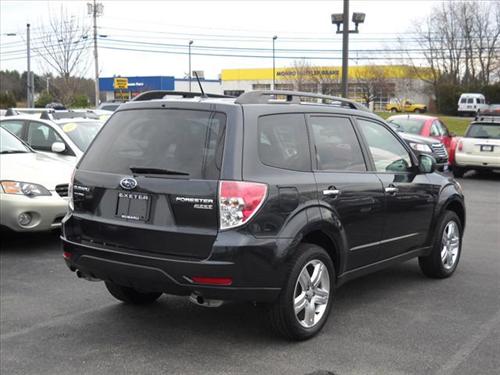 Subaru Forester 2010 photo 3